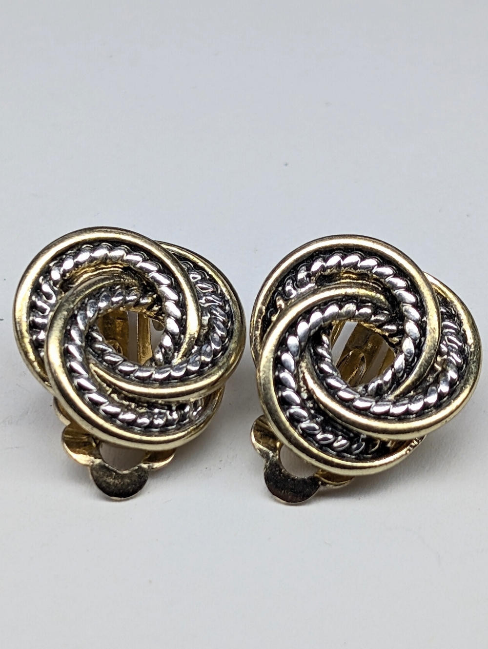 🩷 Vintage Swirl MCM Earrings Silver & Gold Clip On *4 For $20*
